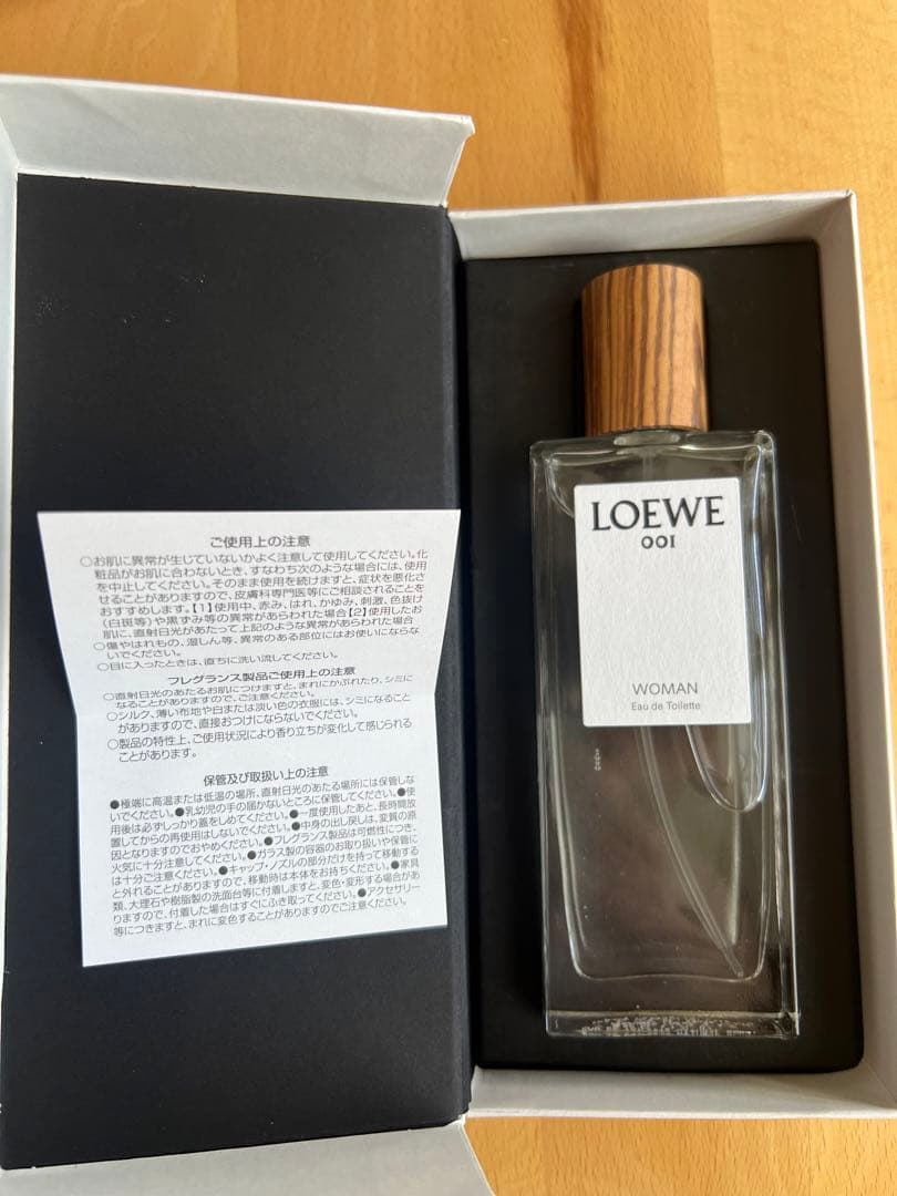 ロエベ 001 ウーマン オードゥ トワレ 50ml