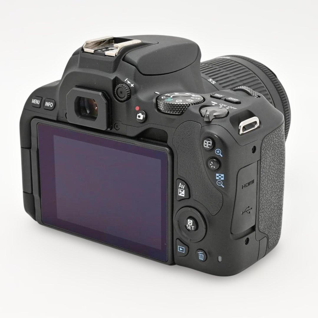 【ほぼ新品・ショット数：1317回】 Canon EOS Kiss X9