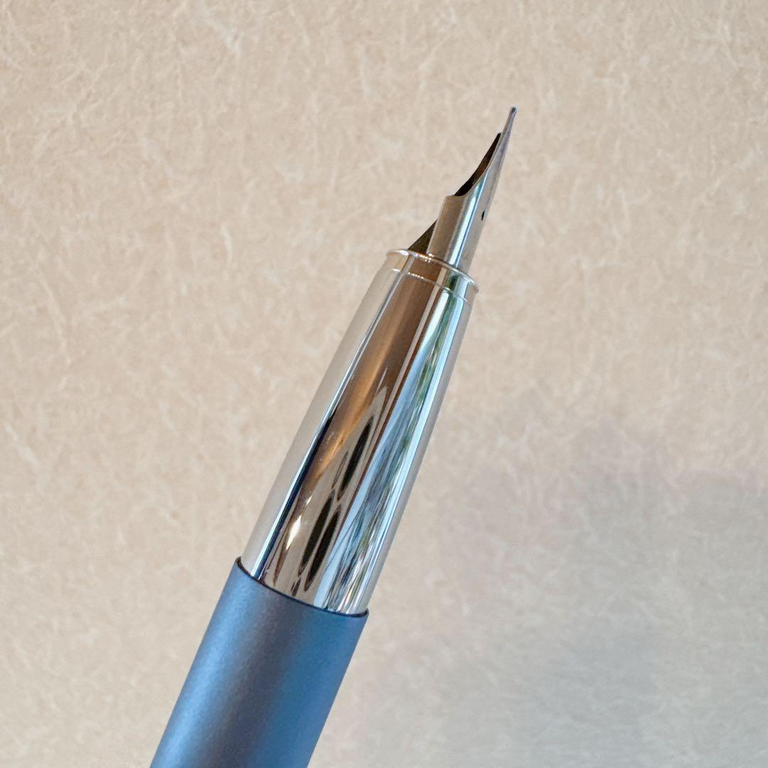 【限定色・極美品】LAMY studio グラシアブルー 万年筆 EF