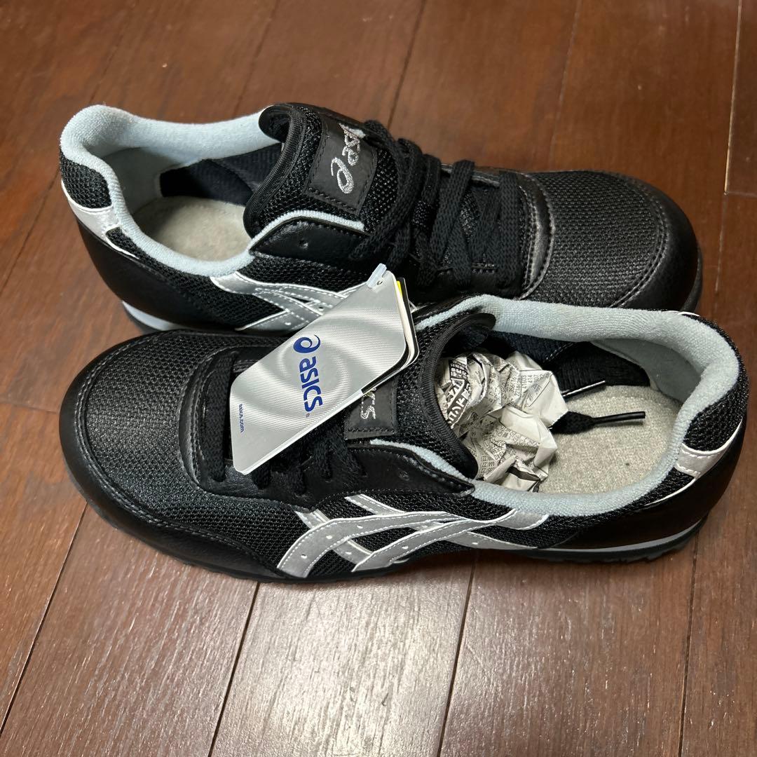 asics アシックス　安全靴　タグ付き美品　25.5cm ブラック