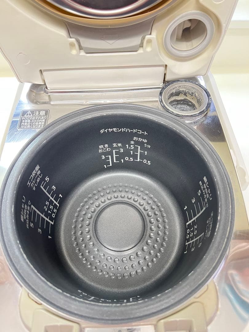 Panasonic SR-VSX108IH炊飯器うまく動作しています。2018年