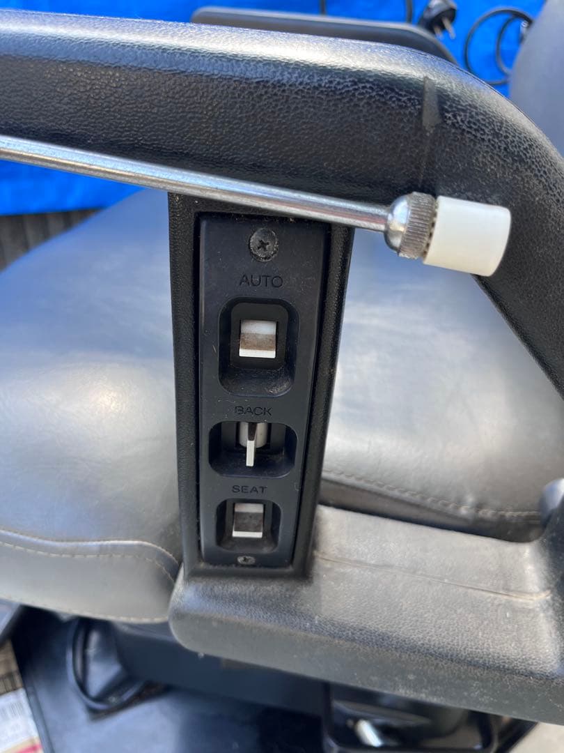 TAKARABELMONT製　電動バーバーチェア「PLUS」　2台セット　美容院