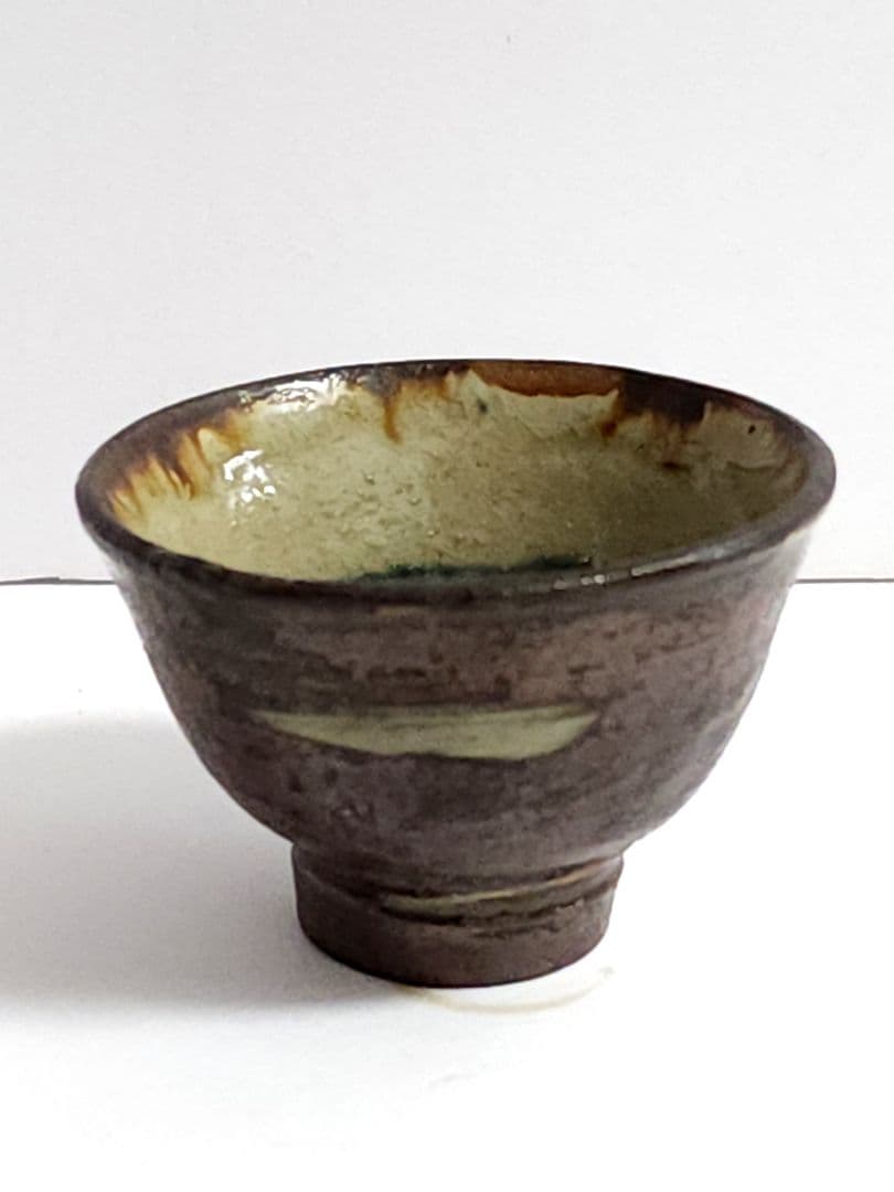 けんごもんページ 人間国宝 壺屋焼 金城次郎　ぐい呑み 共箱 美品