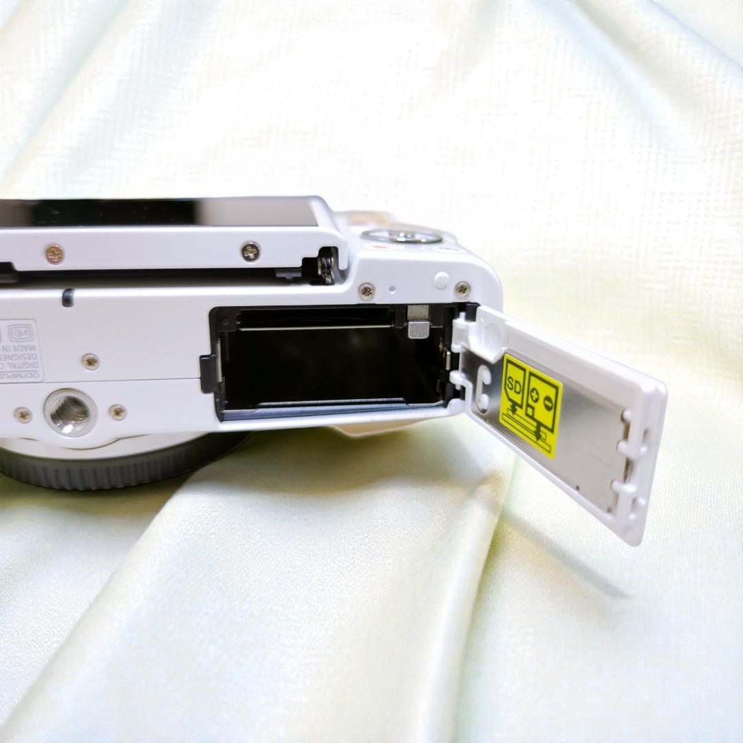 美品 OLYMPUS PEN Lite E-PL7 オリンパス ミラーレスカメラ