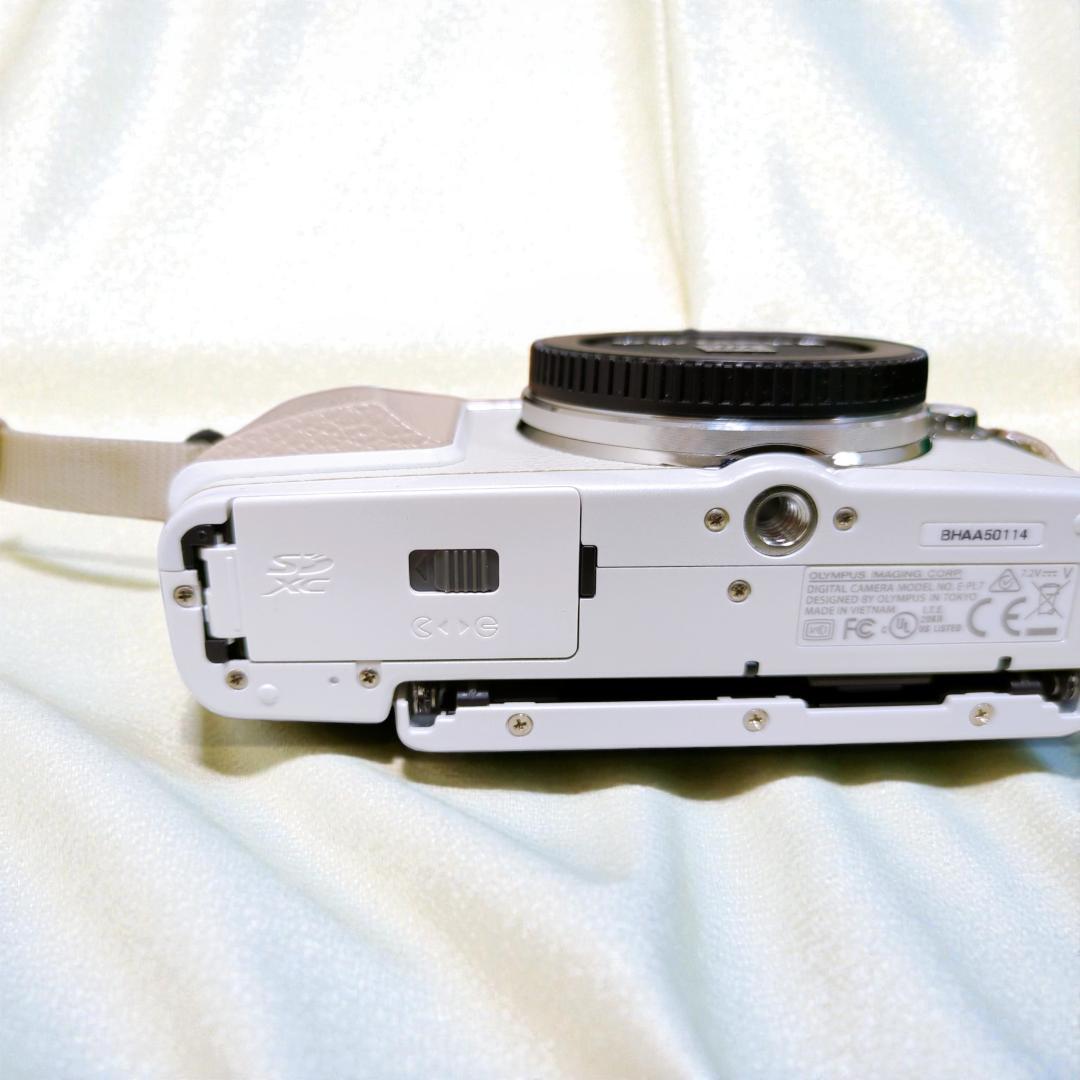 美品 OLYMPUS PEN Lite E-PL7 オリンパス ミラーレスカメラ