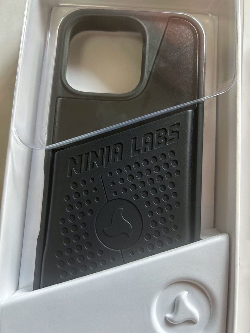 新品 NINJA LABS FLEX POUCH iPhone16pro