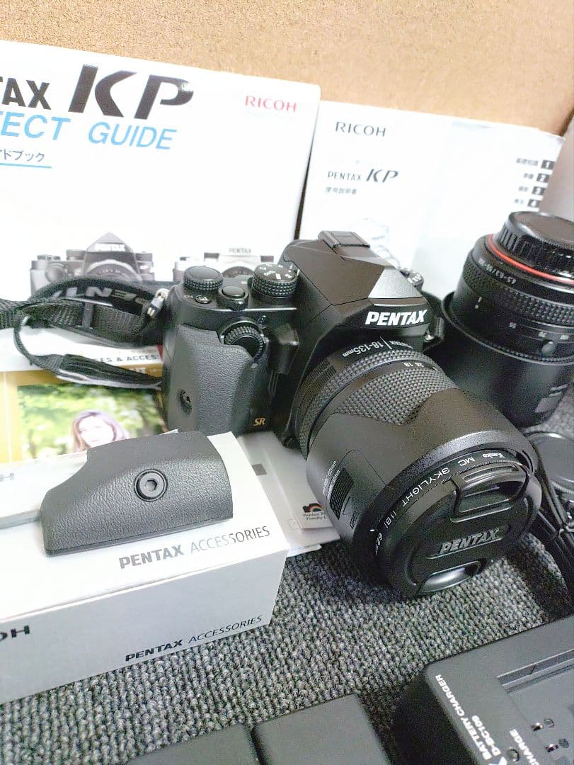 114☆ 美品 PENTAX ペンタックス KP 一眼レフカメラ ダブルレンズ
