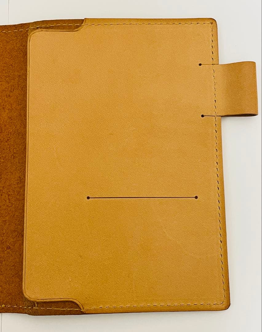 【未使用品】本革 LALUCEラルーチェ手帳カバー