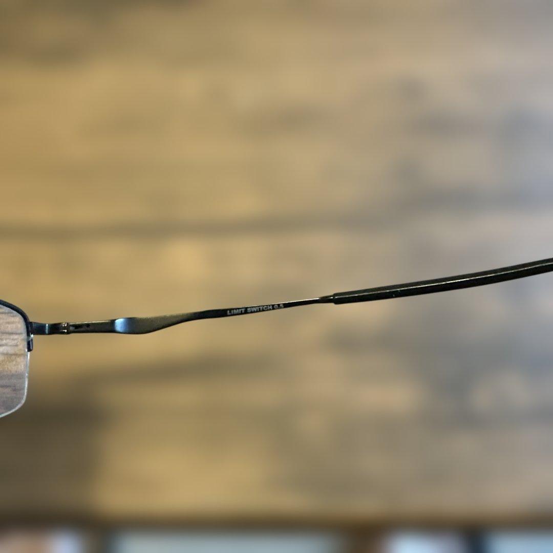 メガネ・老眼鏡 OAKLEY LIMIT SWITCH 0.5 OX5119-0352