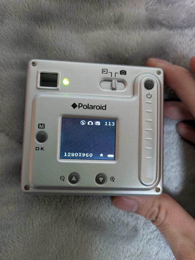 Polaroid PDC2070 動作確認済み　デジタルカメラ