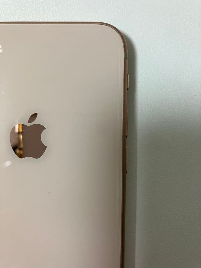 【バッテリー85％以上】 iPhone 8 ゴールド　64GB SIMフリー