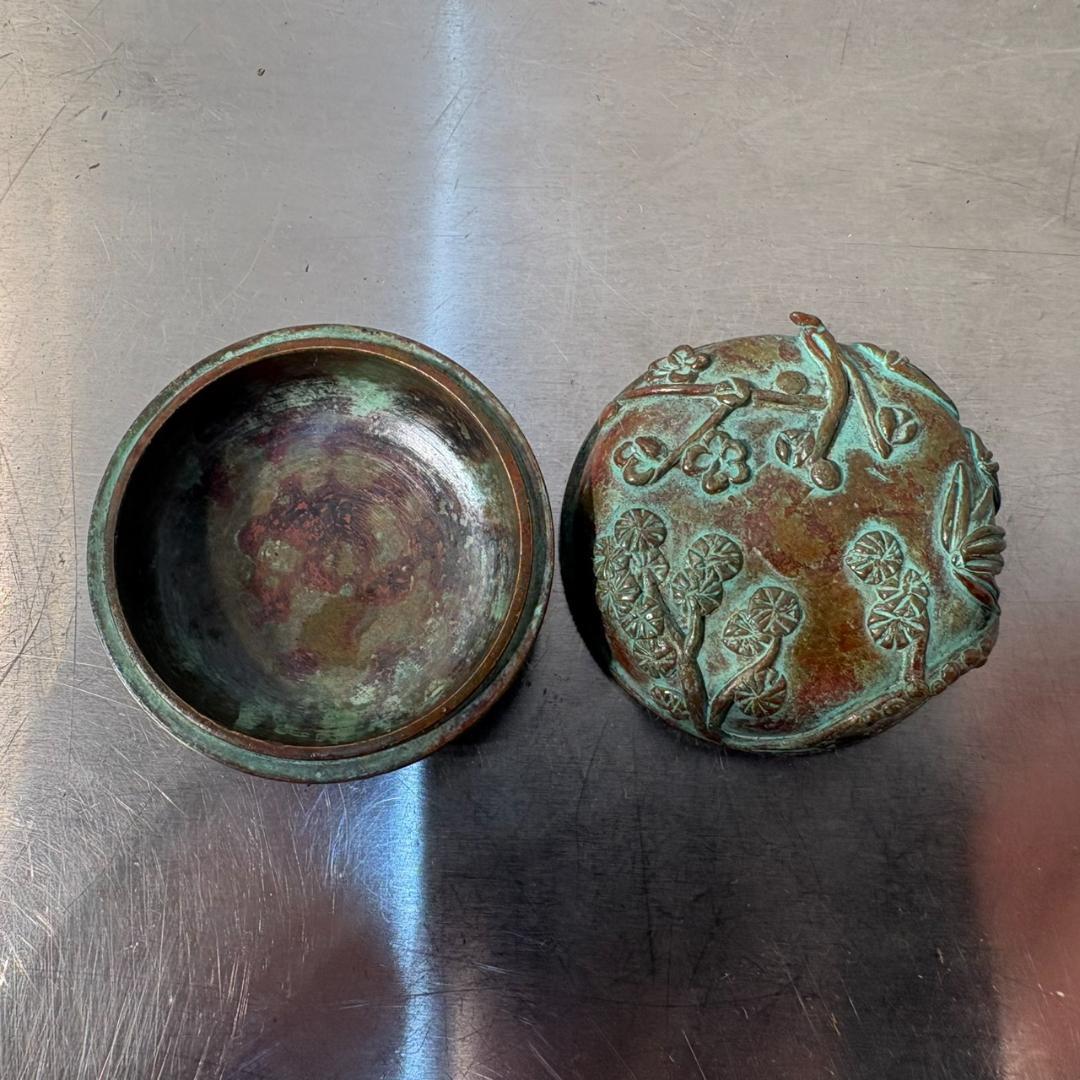 M●希少　高岡銅器　須賀月芳作　銅製香合　香炉　香立て　三友文