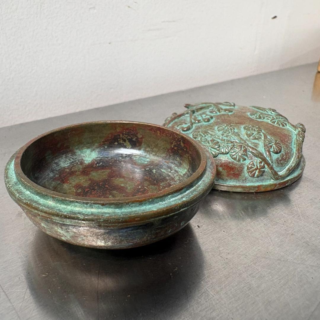 M●希少　高岡銅器　須賀月芳作　銅製香合　香炉　香立て　三友文