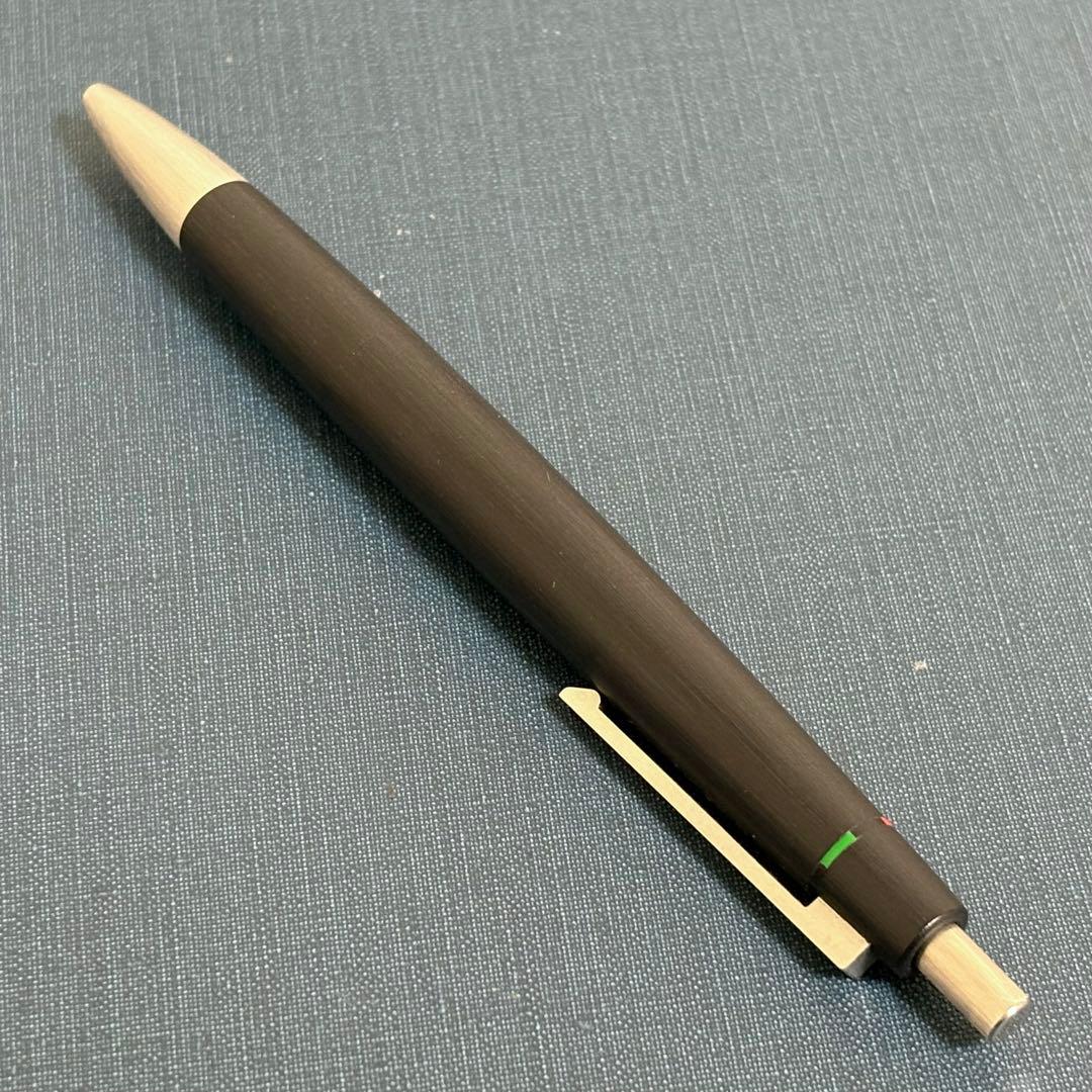 マックス　LAMY2000 4色ボールペン