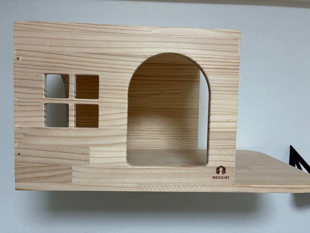 NEKOIRI 木製　キャットハウス　壁掛け