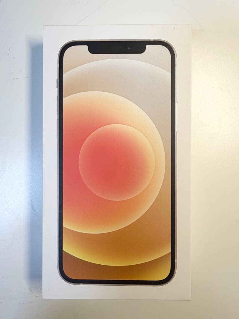 iPhone 12 本体、新品保護フィルム、新品充電ケーブル、箱付き