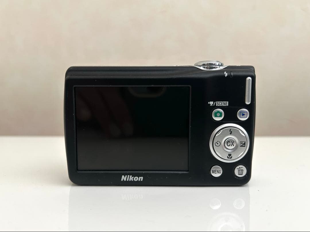 Nikon COOLPIX S203 コンパクトデジタルカメラ