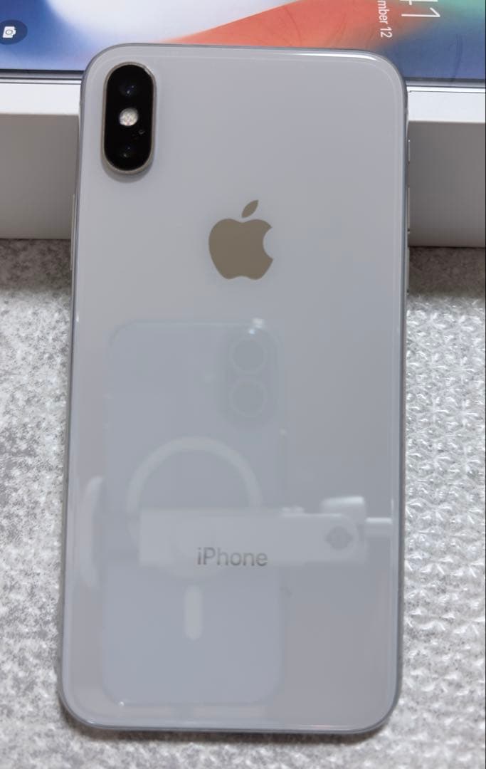 Apple iPhone X 256GB 本体