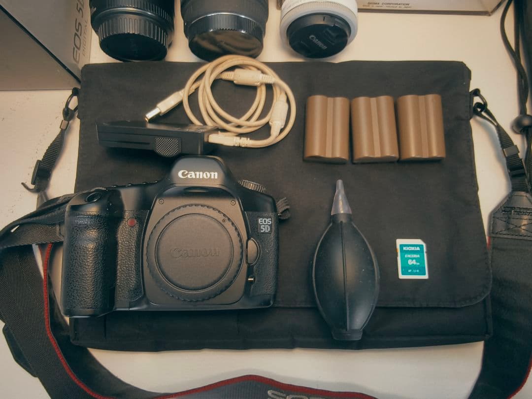Canon EOS 5D +Sigma 15-30mm Canon 40mm+他