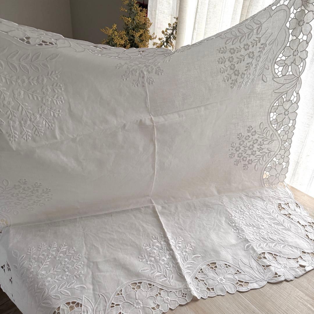 手刺繍リネンテーブルクロス ホワイトワーク カットワーク ドロンワーク