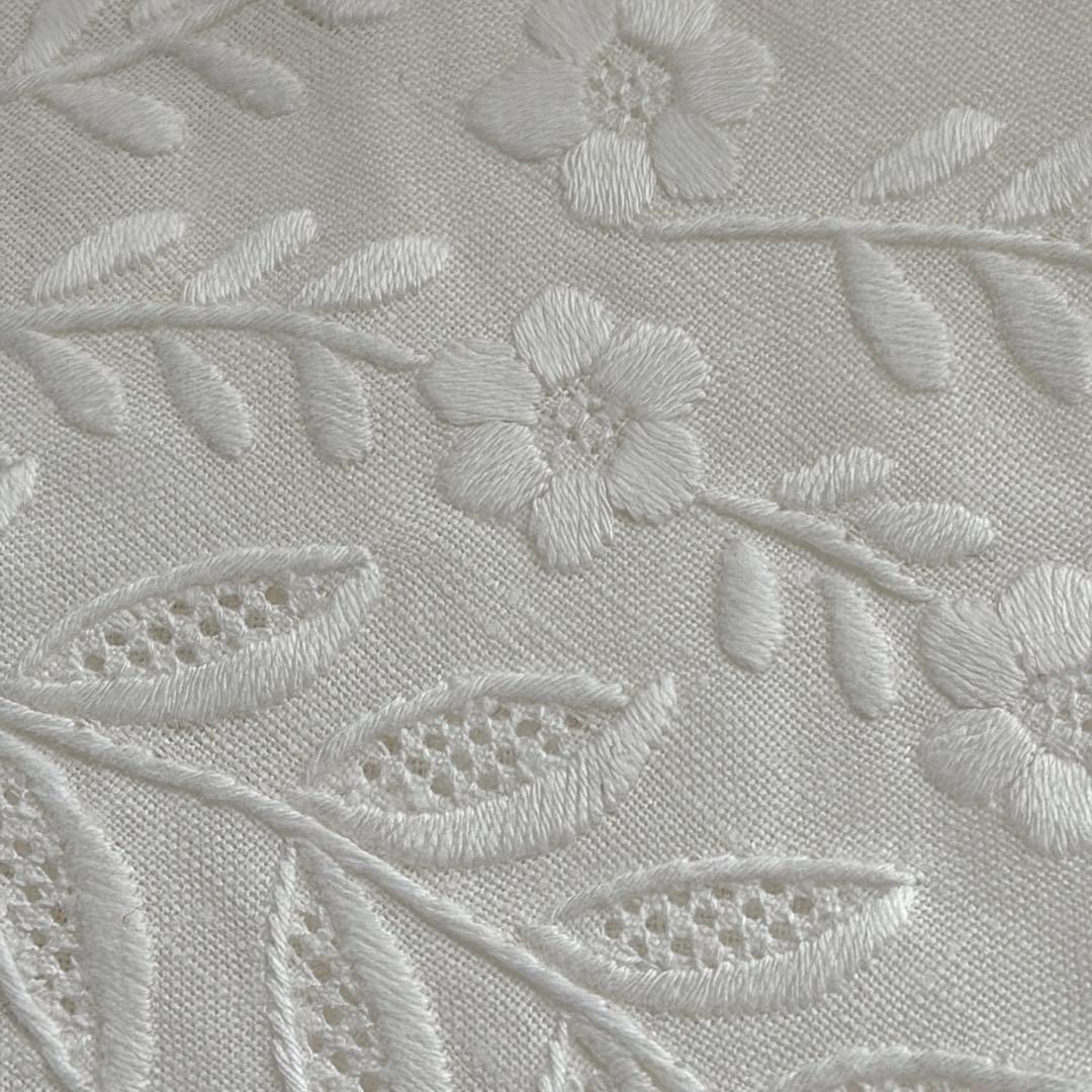 手刺繍リネンテーブルクロス ホワイトワーク カットワーク ドロンワーク