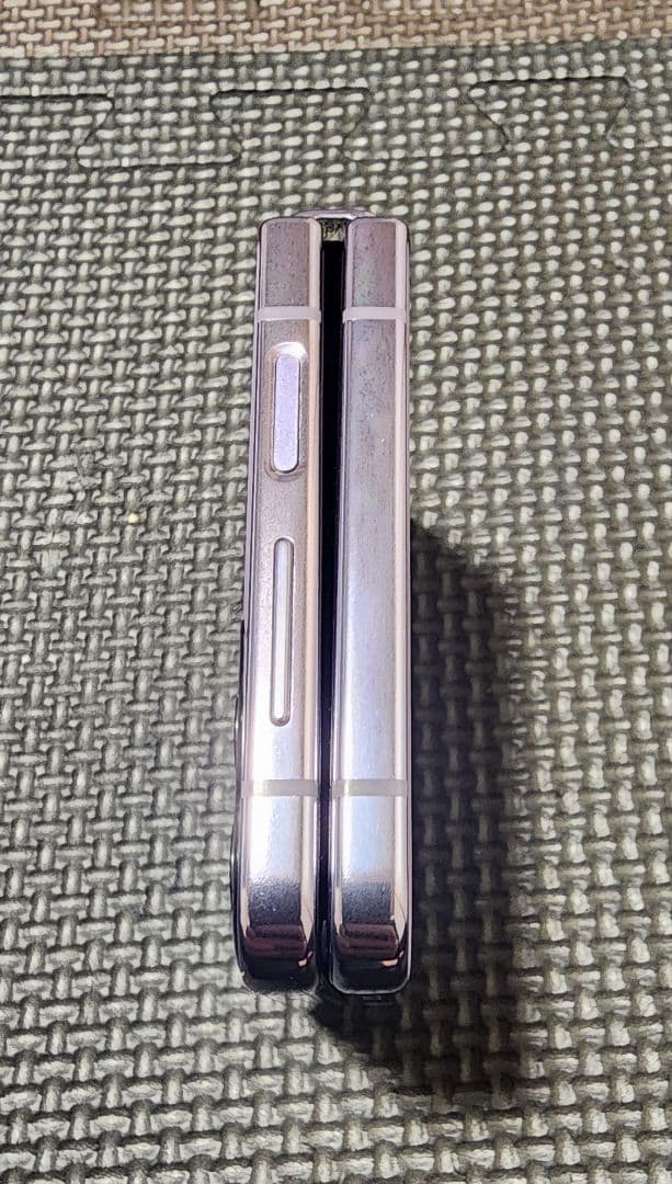 スマートフォン本体 Galaxy Z Flip4
