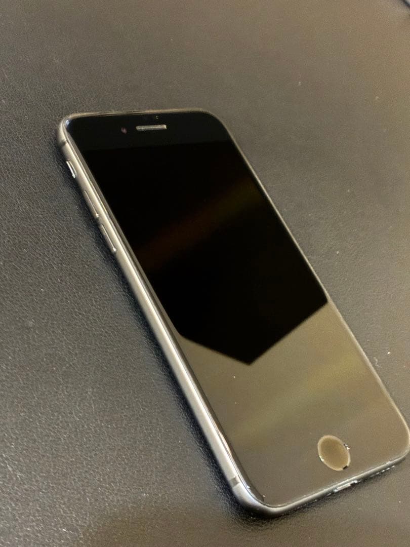 iPhone8 スペースグレイ　64G
