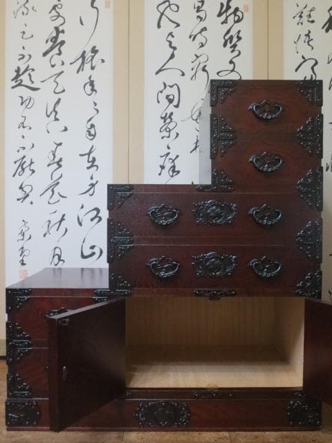 【桜木作】伝統工芸 欅材 拭き漆塗 南部鉄金具 3尺 民芸 岩谷堂箪笥 階段箪笥