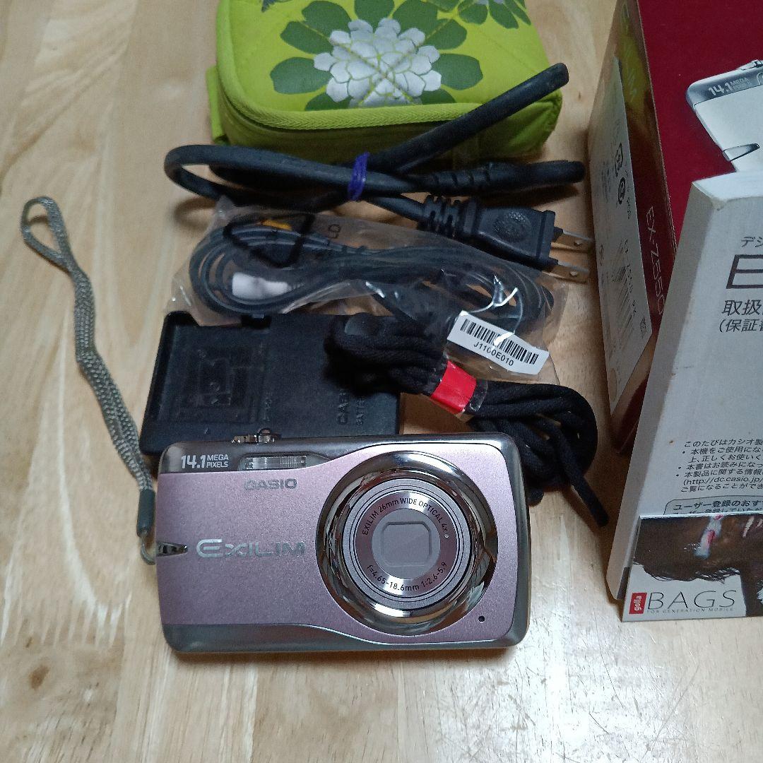 カシオデジタルカメラ　EX-Z550