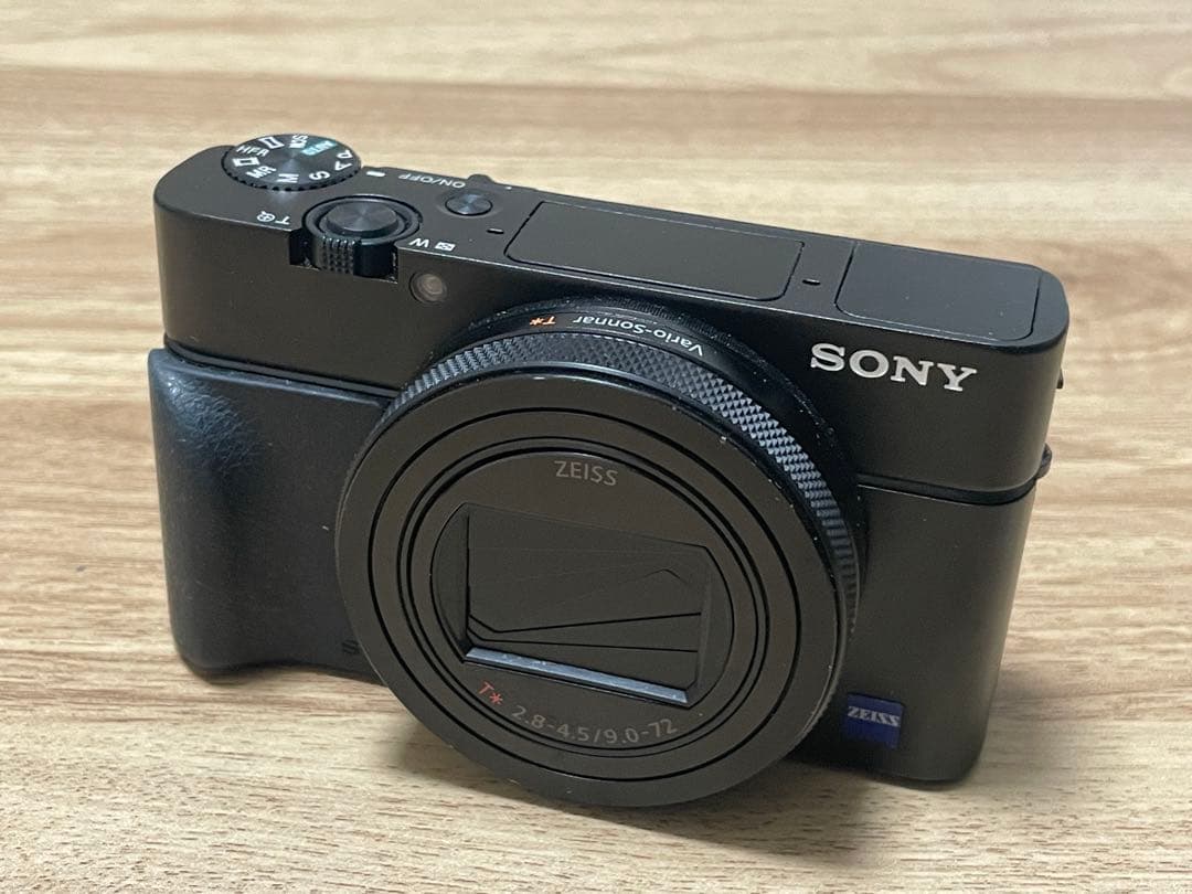 美品 SONY サイバーショット DSC-RX100M6