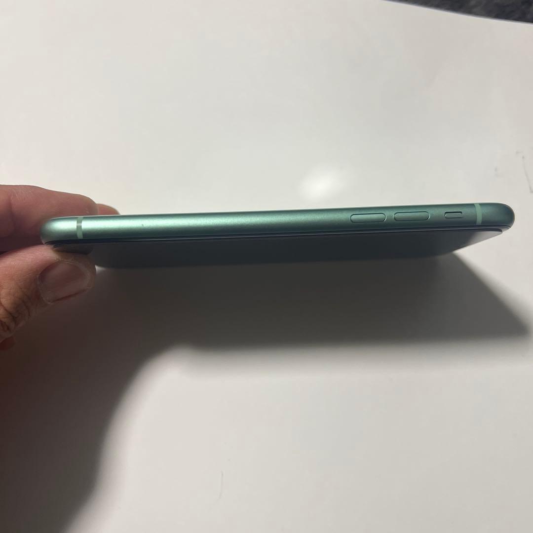 Apple iPhone 11 ミントグリーン 本体　64GB