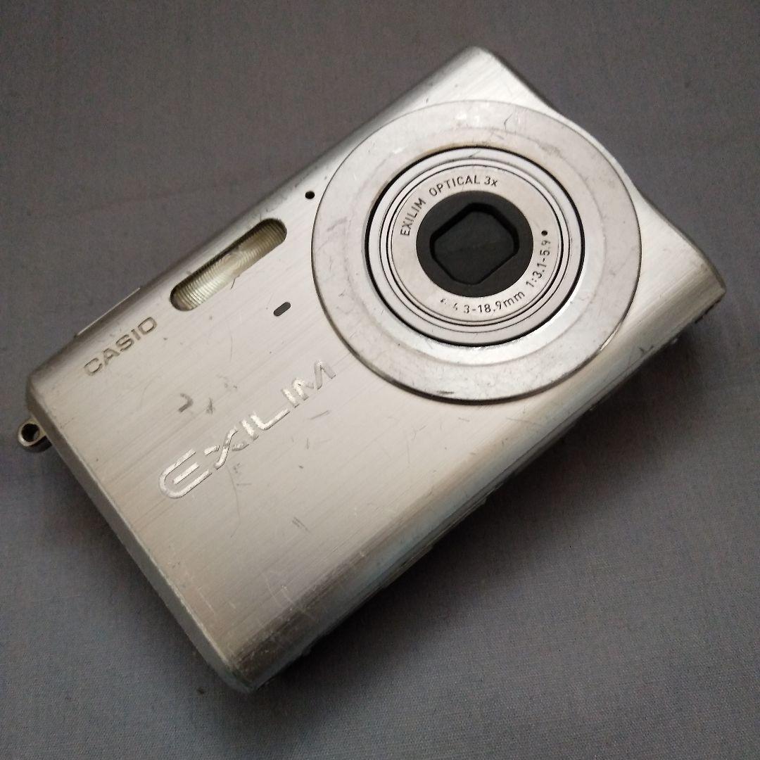 CASIO EXILIM EX-Z60　シルバー