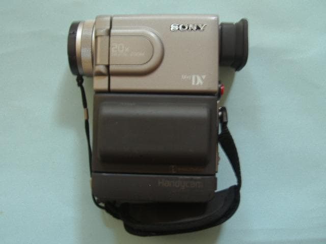 MRS-Sony19 SONY製デジタルビデオカメラ DCR-PC7