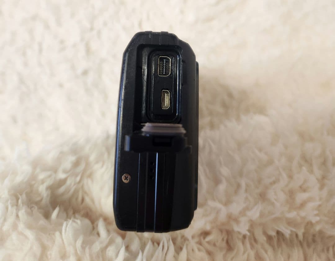 オリンパスSTYLUS TG-4 Tough レッド