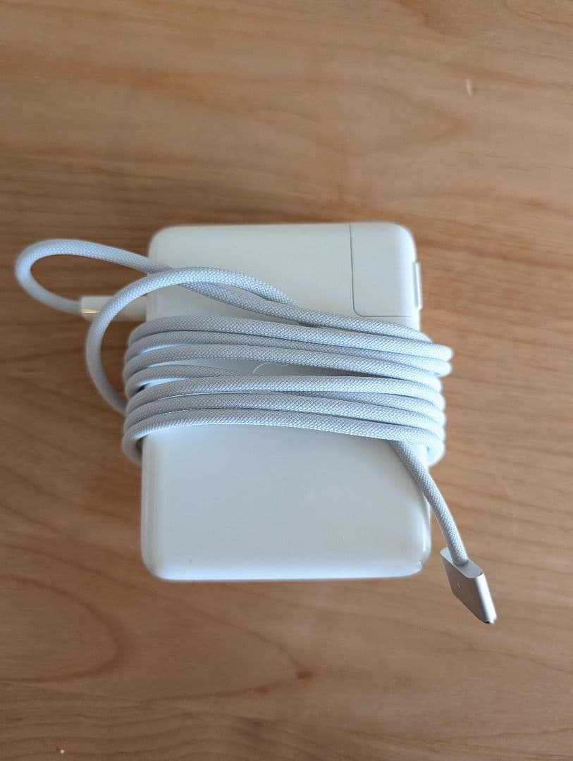 Apple 140W 電源アダプタ A2452