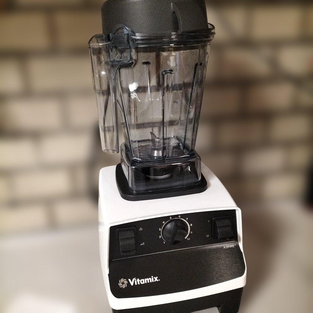 Vitamix ブレンダー ホワイト 取扱説明書、ミックス棒付。