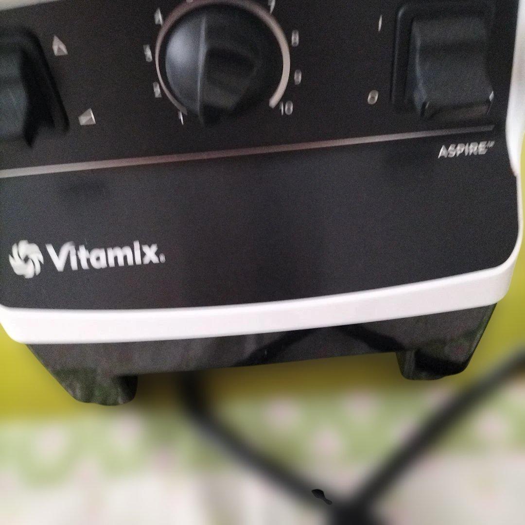 Vitamix ブレンダー ホワイト 取扱説明書、ミックス棒付。