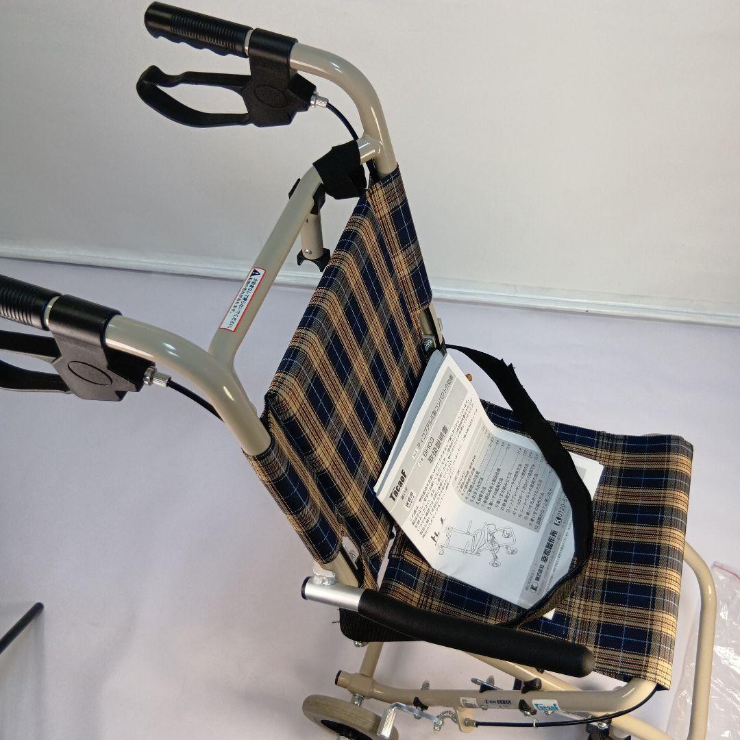 【送料無料】マキライフテック コンパクト車いす のっぴー NP-001匿名配送