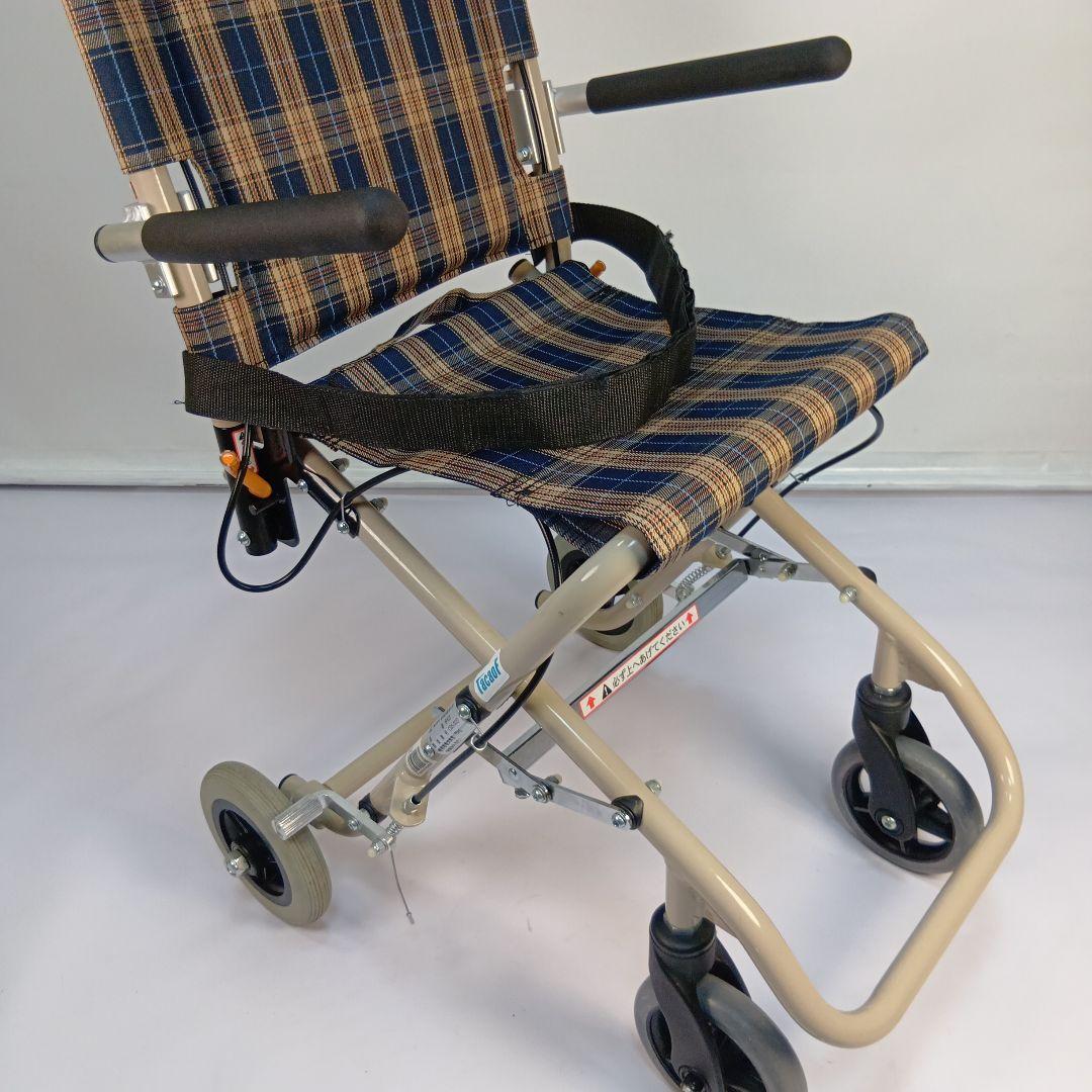 【送料無料】マキライフテック コンパクト車いす のっぴー NP-001匿名配送