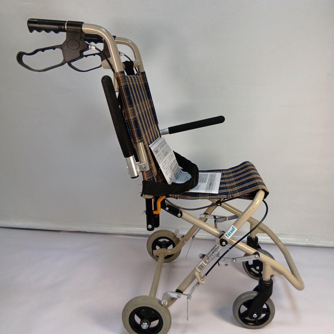 【送料無料】マキライフテック コンパクト車いす のっぴー NP-001匿名配送
