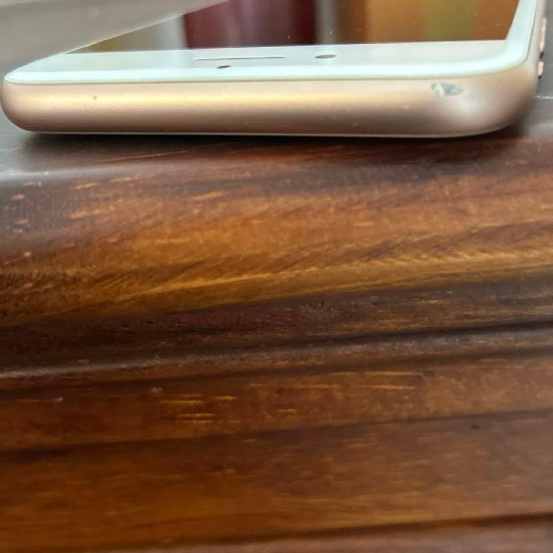 iPhone８　64GB simフリー ゴールド