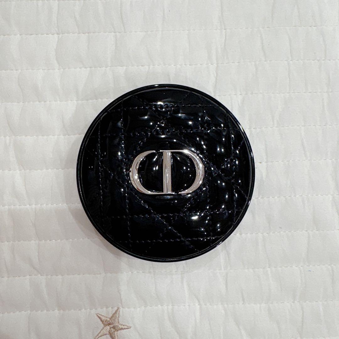 DIOR ディオールスキン フォーエヴァー イドラ グロウ クッション ケース