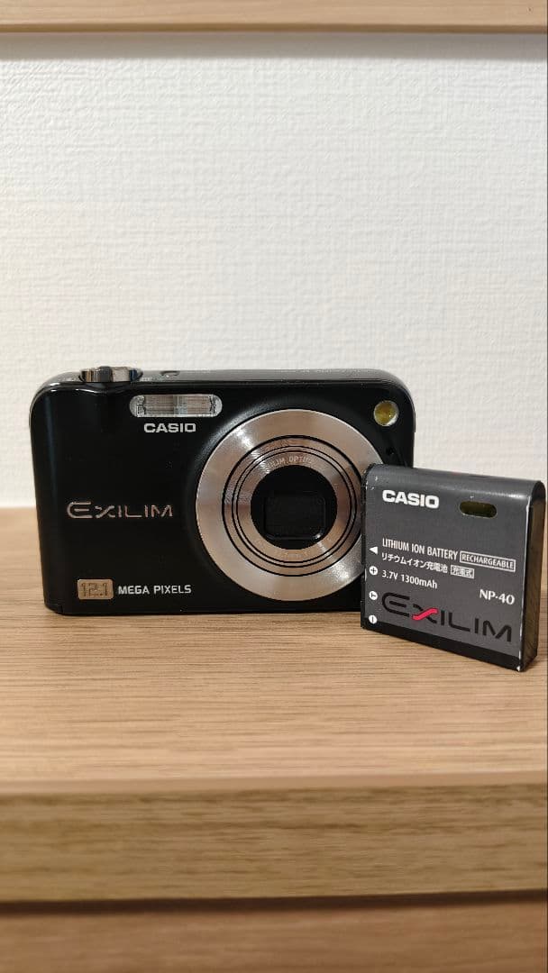 CASIO EXILIM ex-z1200 コンパクトデジタルカメラ