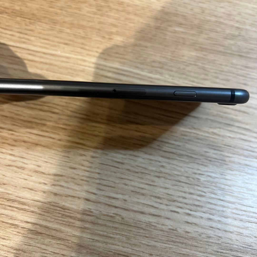 iPhone8 64GB ブラック