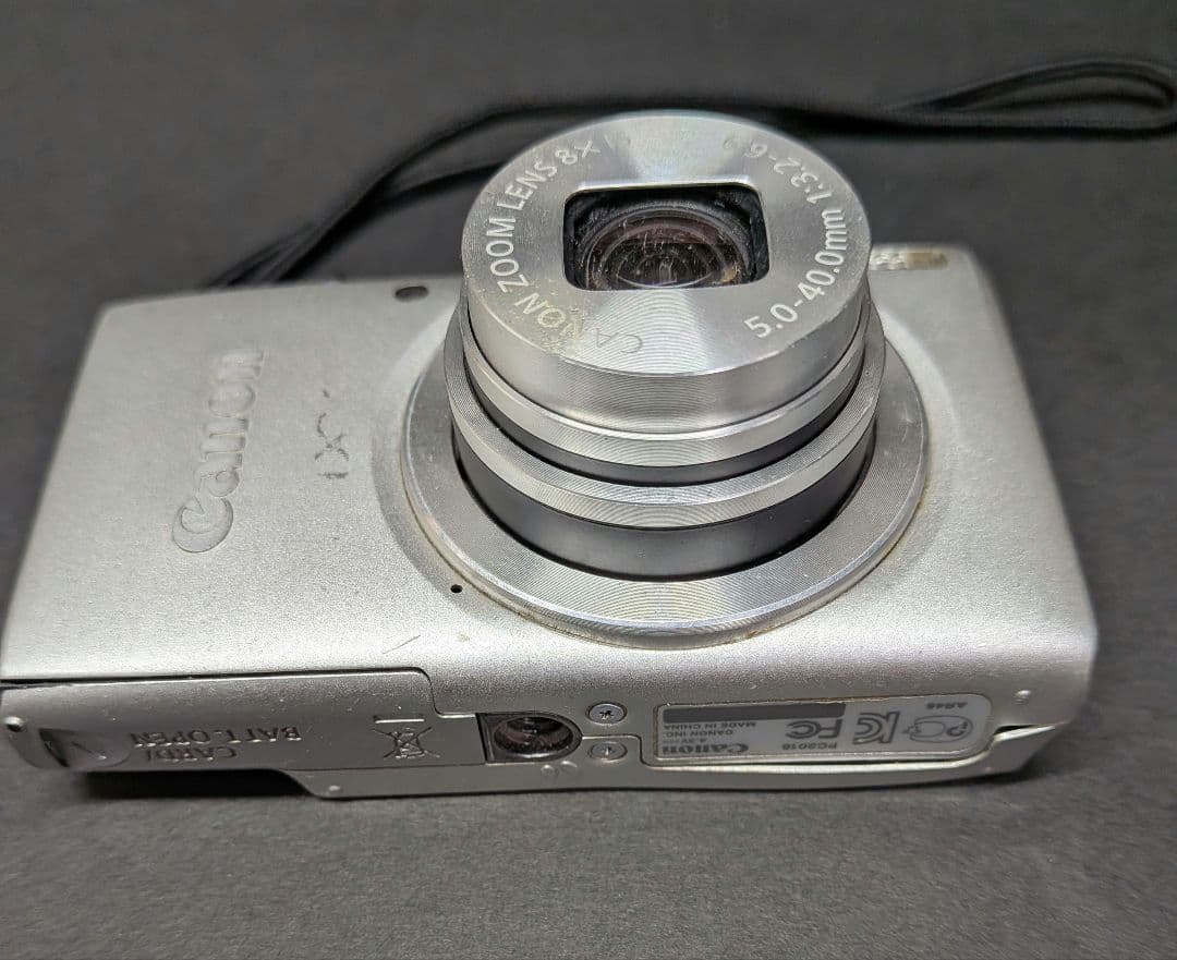 Canon IXY デジタルカメラ 本体とバッテリーセット Zoom　中古