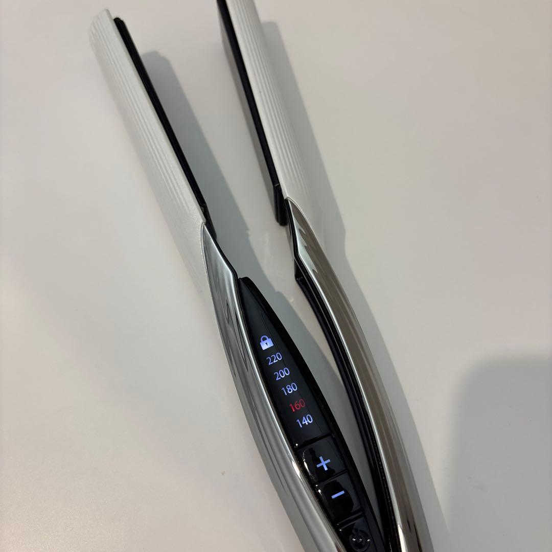 正規品　リファ　Refa ストレートアイロン