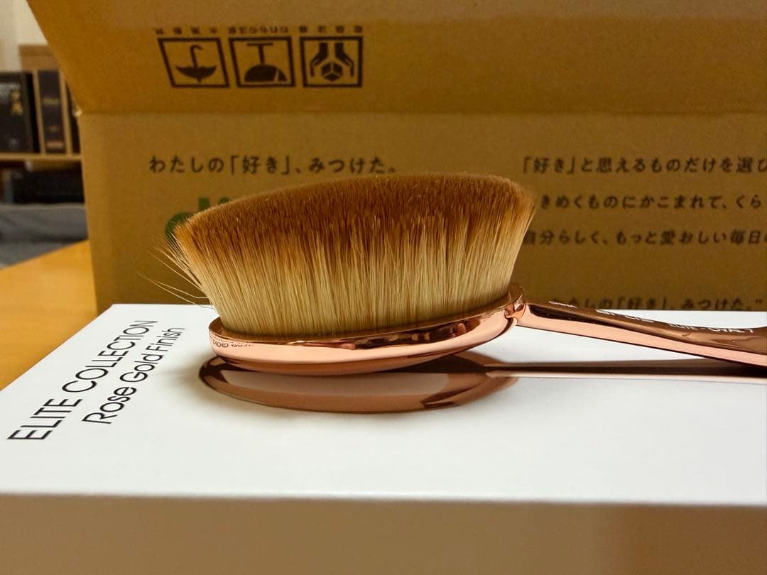 artis ローズゴールド ファンデーションブラシ　オーバル7