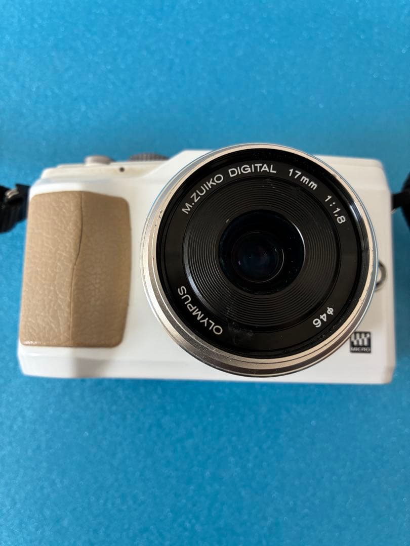 OLYMPUS PEN E-PL2 ダブルズーム　パンケーキ レンズ セット
