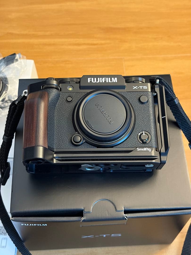 Fujifilm X-T5 + XF 16-55mmセット