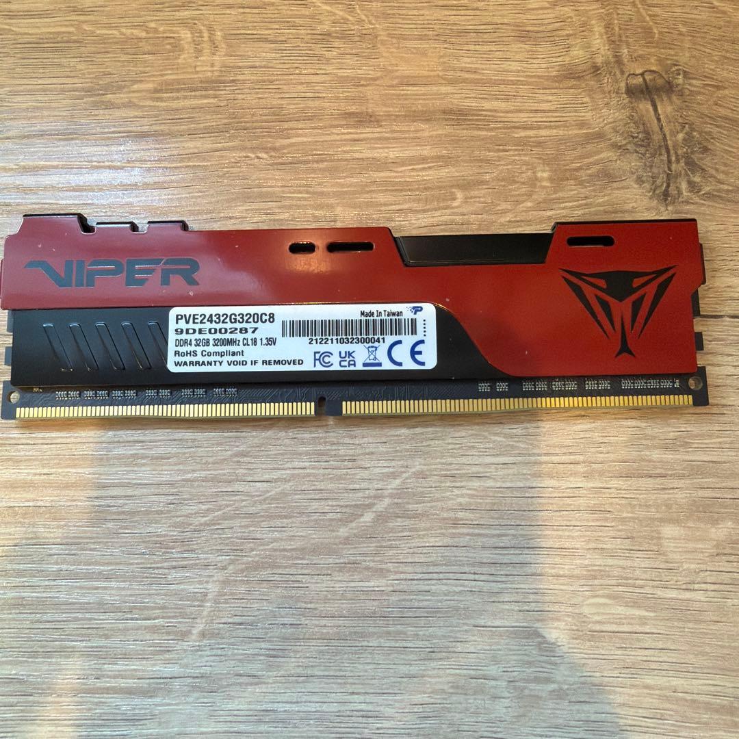 PATRIOT VIPER 32GB DDR4 メモリー